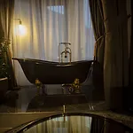 Noble Boutique - Adults Only فندق