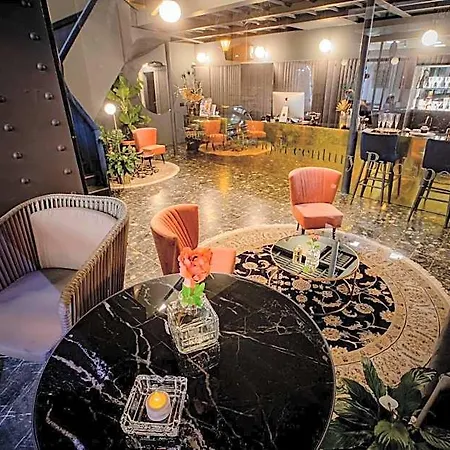 Noble Boutique - Adults Only 4*