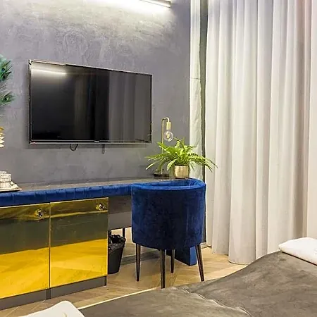 Noble Boutique - Adults Only 4*