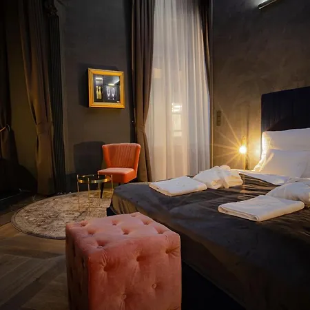 Noble Boutique - Adults Only 4* Budapesta