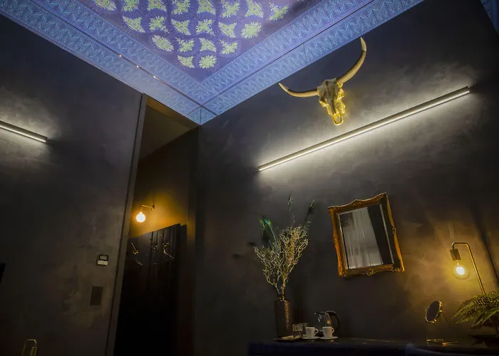 Noble Boutique - Adults Only