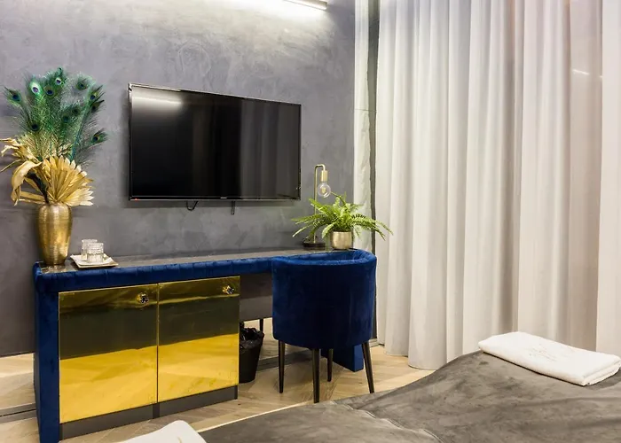 Noble Boutique - Adults Only 4*